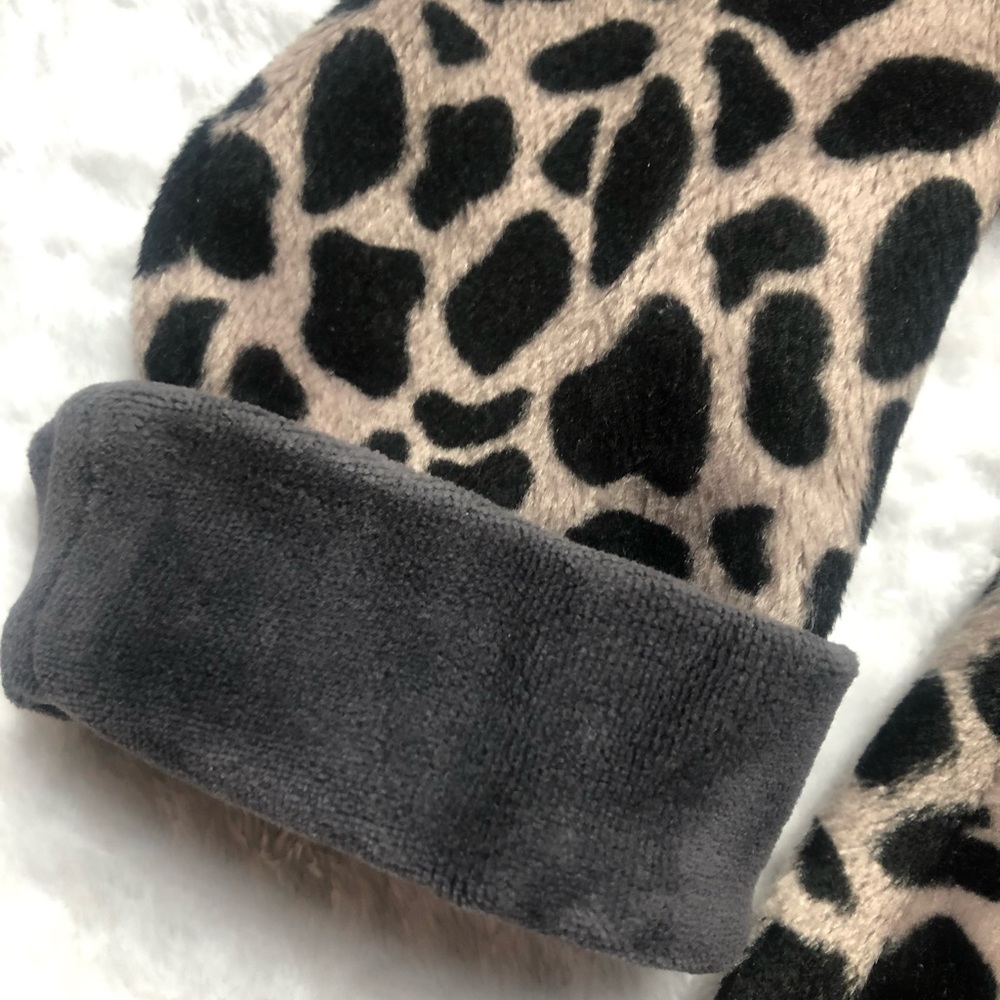 3/$15 - Picture 4 of 7